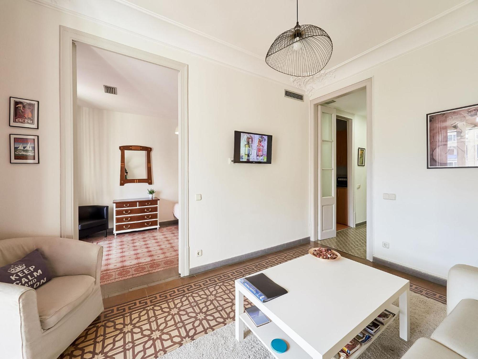 Modern In Eixample With Sea Near